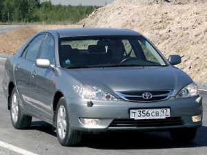 Toyota Camry old 01